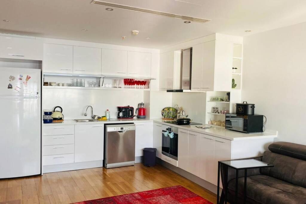 Lux 2 Room Suite Apartment With Seaview In Center Isztambul Kültér fotó