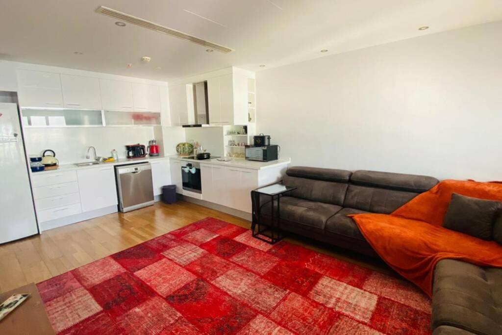 Lux 2 Room Suite Apartment With Seaview In Center Isztambul Kültér fotó